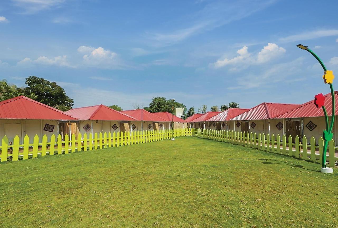 Praveg Tent City Narmada, Statue Of Unity Kevadia Экстерьер фото